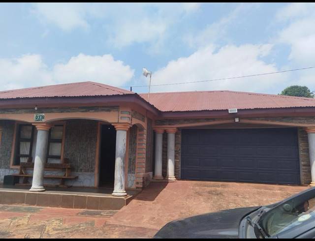 3 BEDROOM HOUSE FOR SALE IN LUNUNGWI